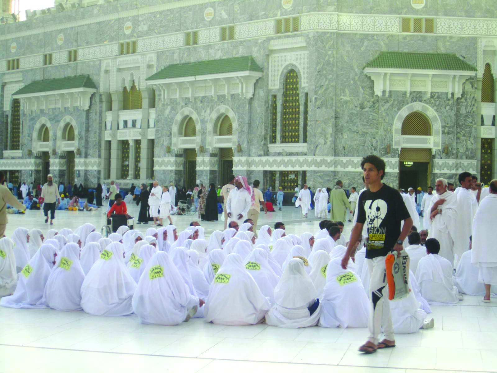 المزارات الدينية  في مكة المكرمة والمدينة المنورة