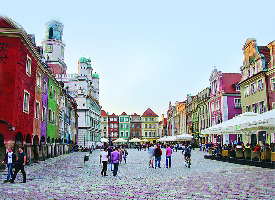 بوزنان... مهد بولندا المدينة العصية التي قاومت الدمار وحفظت تراثها بحب الفنون