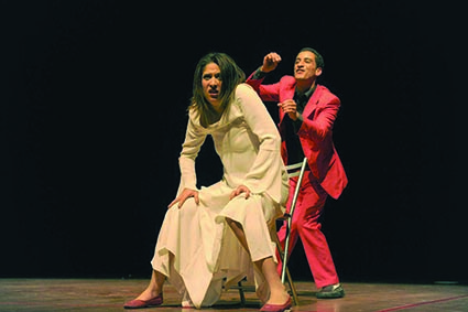 إشكالية التأصيل والهوية  في المسرح العربي