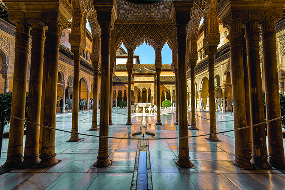مُكَوِّنَات أساسية للعمارة الإسلامية المُقَرْنَصَات  لآلِئ تُبرز جمالية الفن المعماري للمساجد