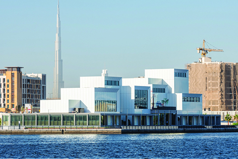 مركز «فن جميل» في دبي  منارة الفنون المعاصرة