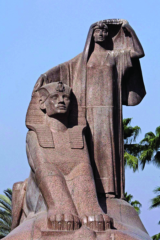 «نهضة مصر» الفقراء يتبرعون من أجل تمثال