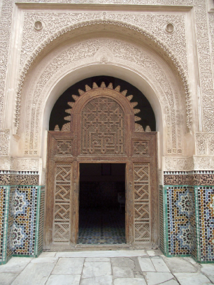 التماثل «السيماترية»  والتناسب في الفن الإسلامي